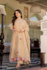 Peach Blossom Embroidered Kurti Set - Image 3