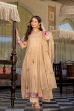 Peach Blossom Embroidered Kurti Set - Image 6